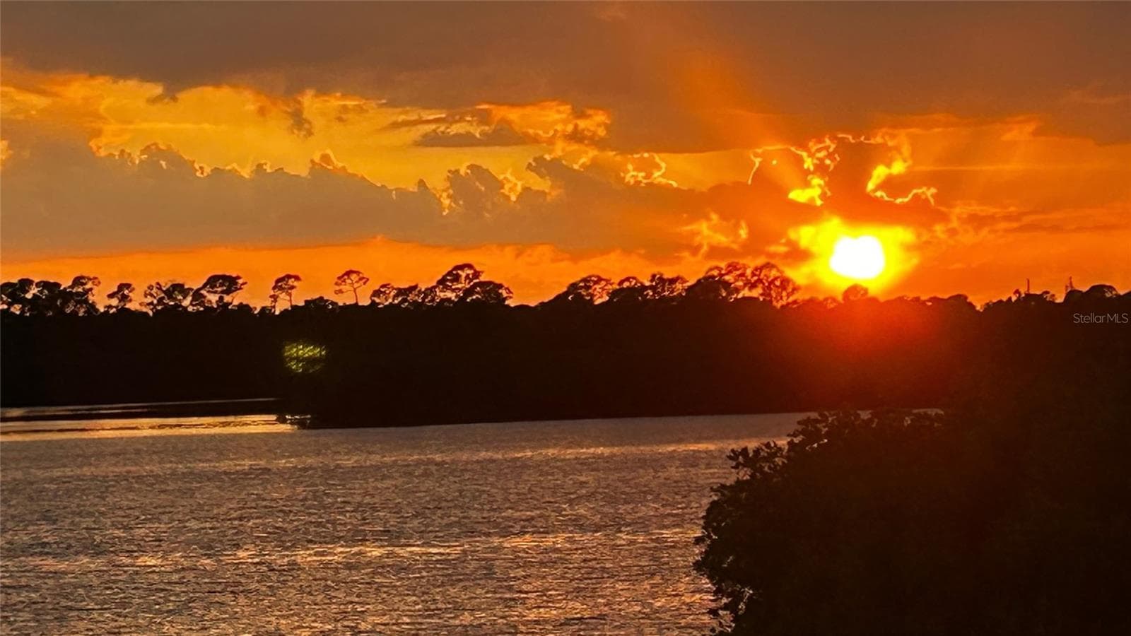 Sunset over the Canal - 734 BLACKBURN BLVD, NORTH PORT