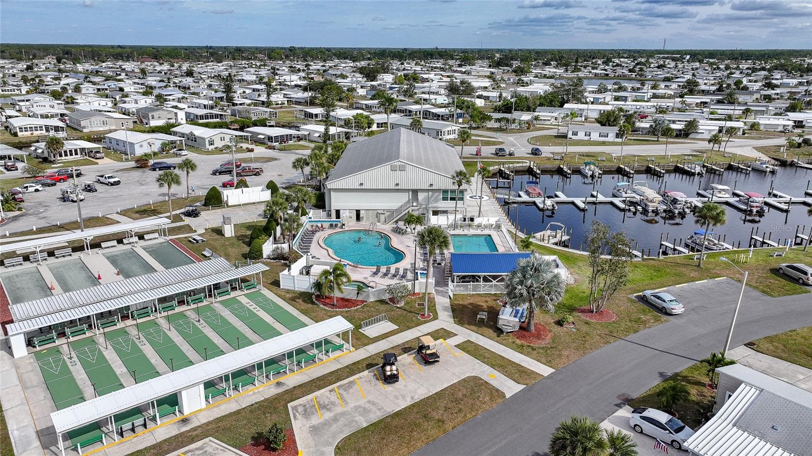 Harbor Cove Amenities - 734 BLACKBURN BLVD, NORTH PORT