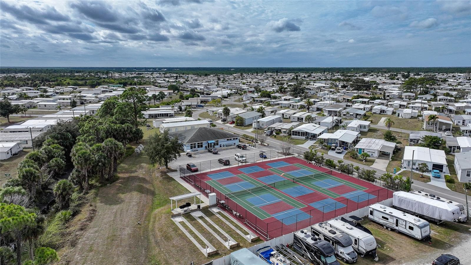 Harbor Cove Tennis Courts - 734 BLACKBURN BLVD, NORTH PORT