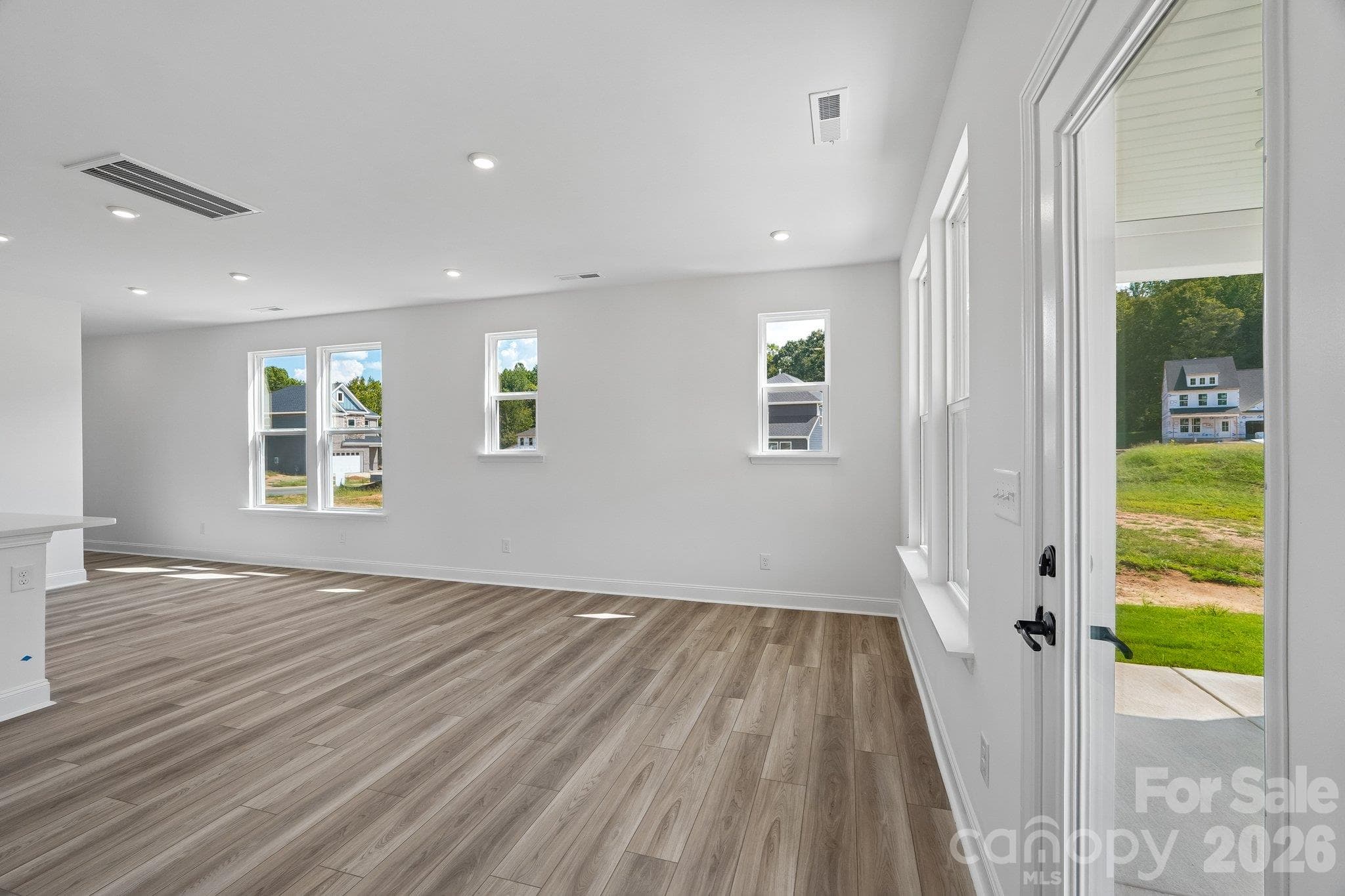 Single Family Residence at 114 Plover Lane, Mooresville, photo 18 of 50