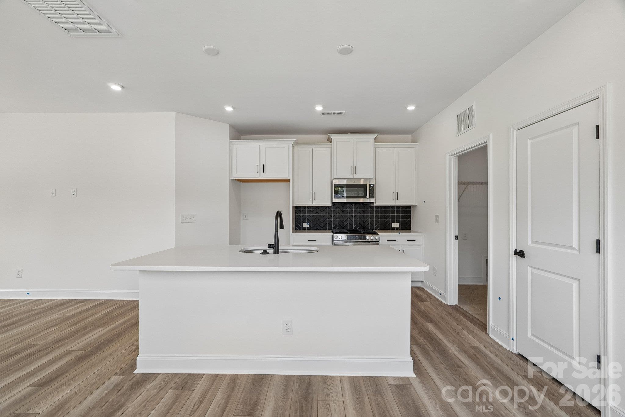 Single Family Residence at 114 Plover Lane, Mooresville, photo 21 of 50