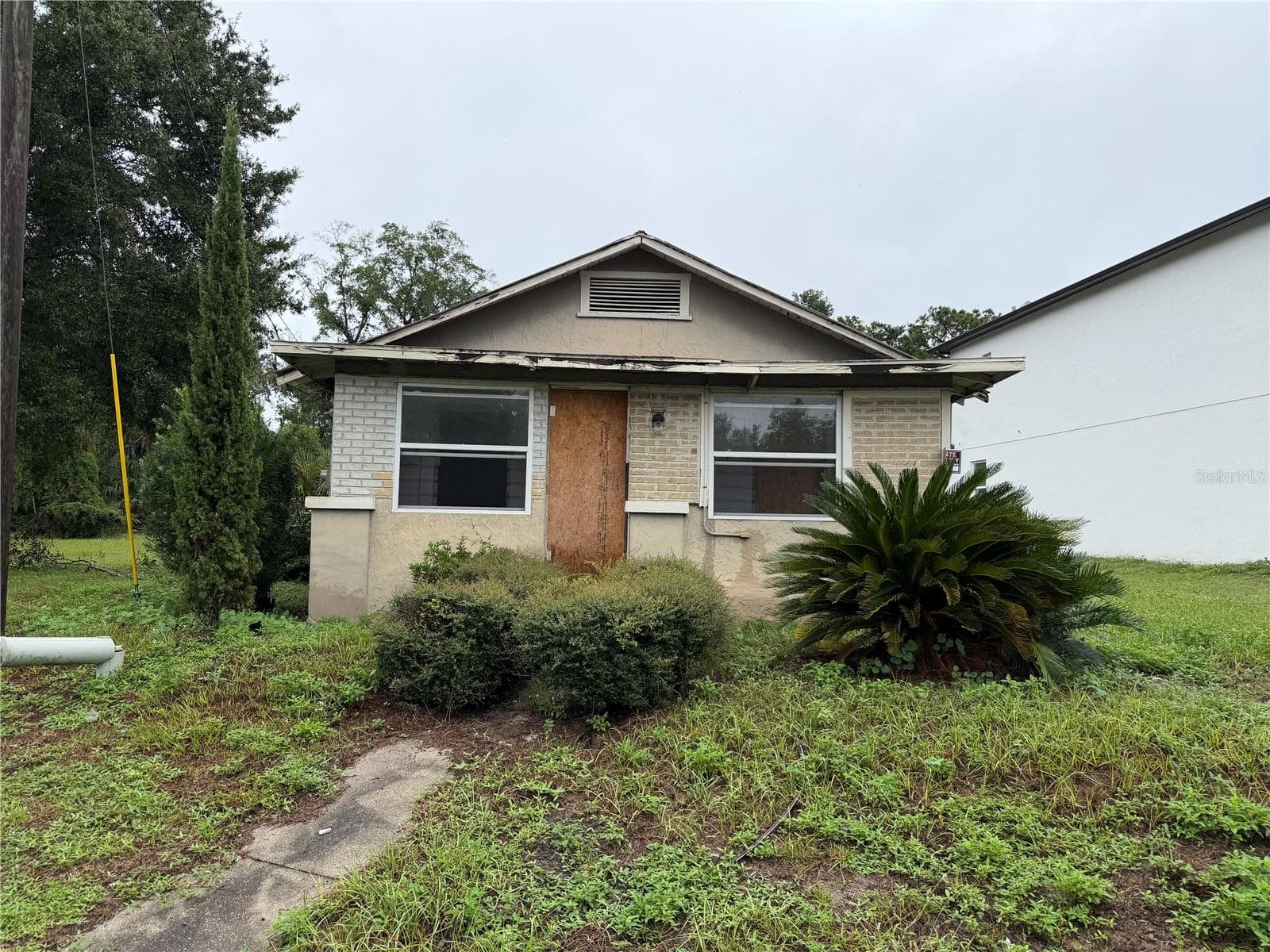 2311 S RONALD REAGAN BLVD