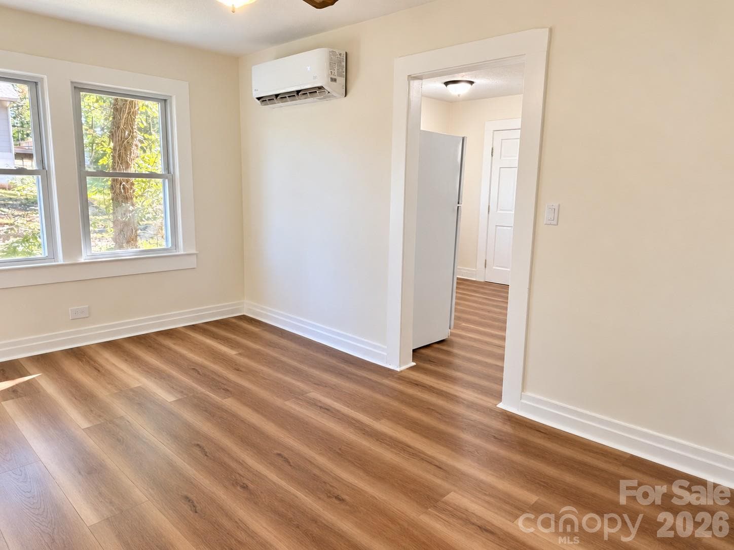 Single Family Residence at 45 Briggs Road, Asheville, photo 6 of 18