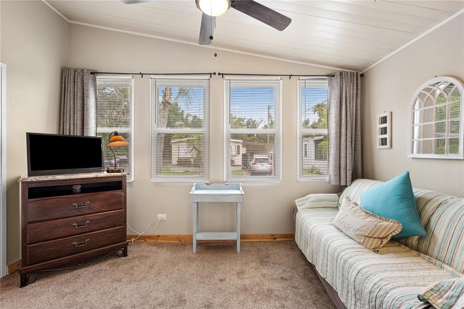 Manufactured Home at 3329 EILEEN DR, ELLENTON, photo 10 of 34
