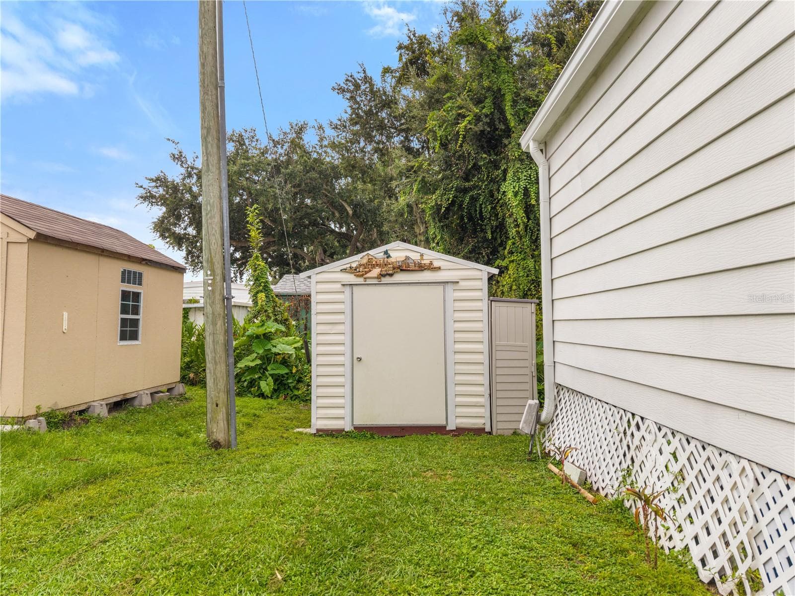 Manufactured Home at 3329 EILEEN DR, ELLENTON, photo 26 of 34