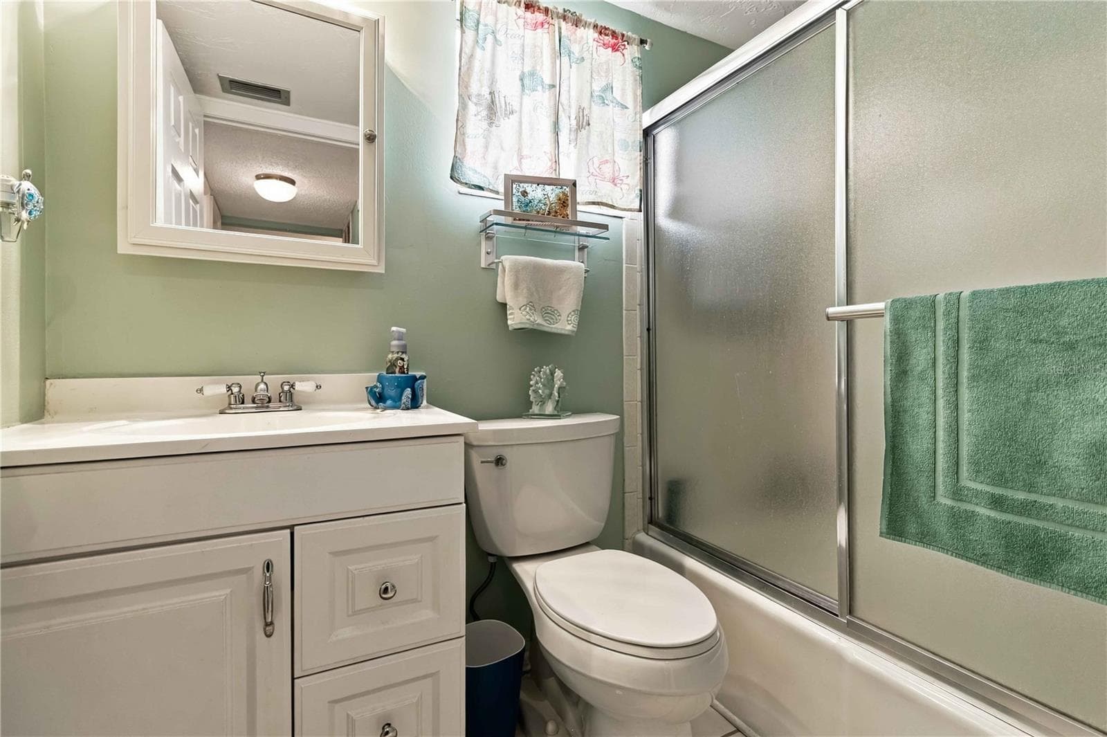 Condominium at 3617 LAKE BAYSHORE DR #401, BRADENTON, photo 23 of 43