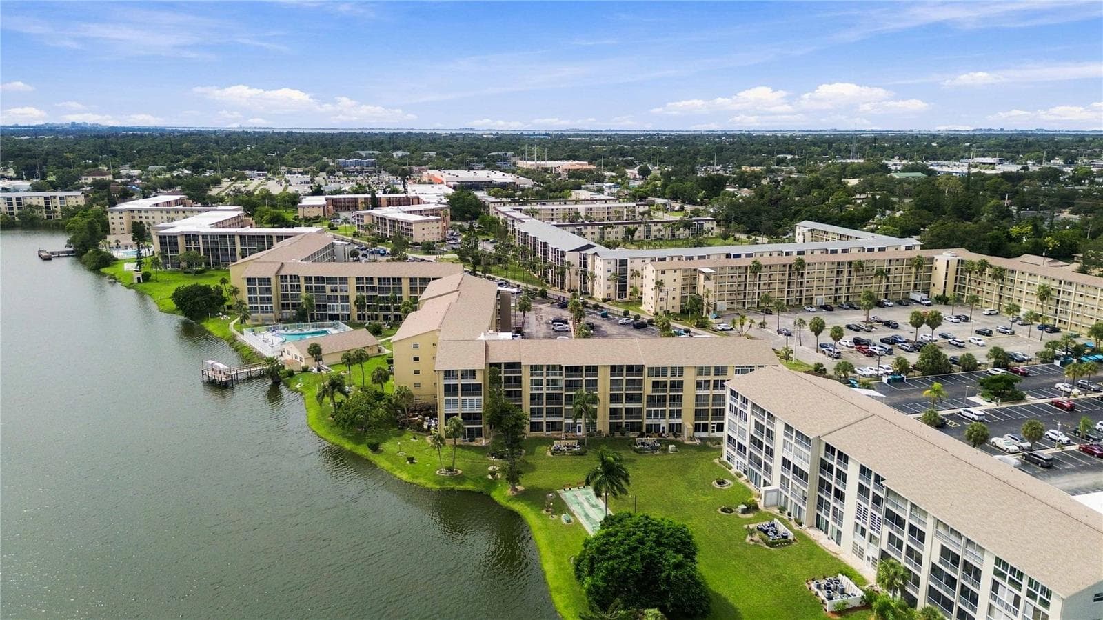 Condominium at 3617 LAKE BAYSHORE DR #401, BRADENTON, photo 31 of 43