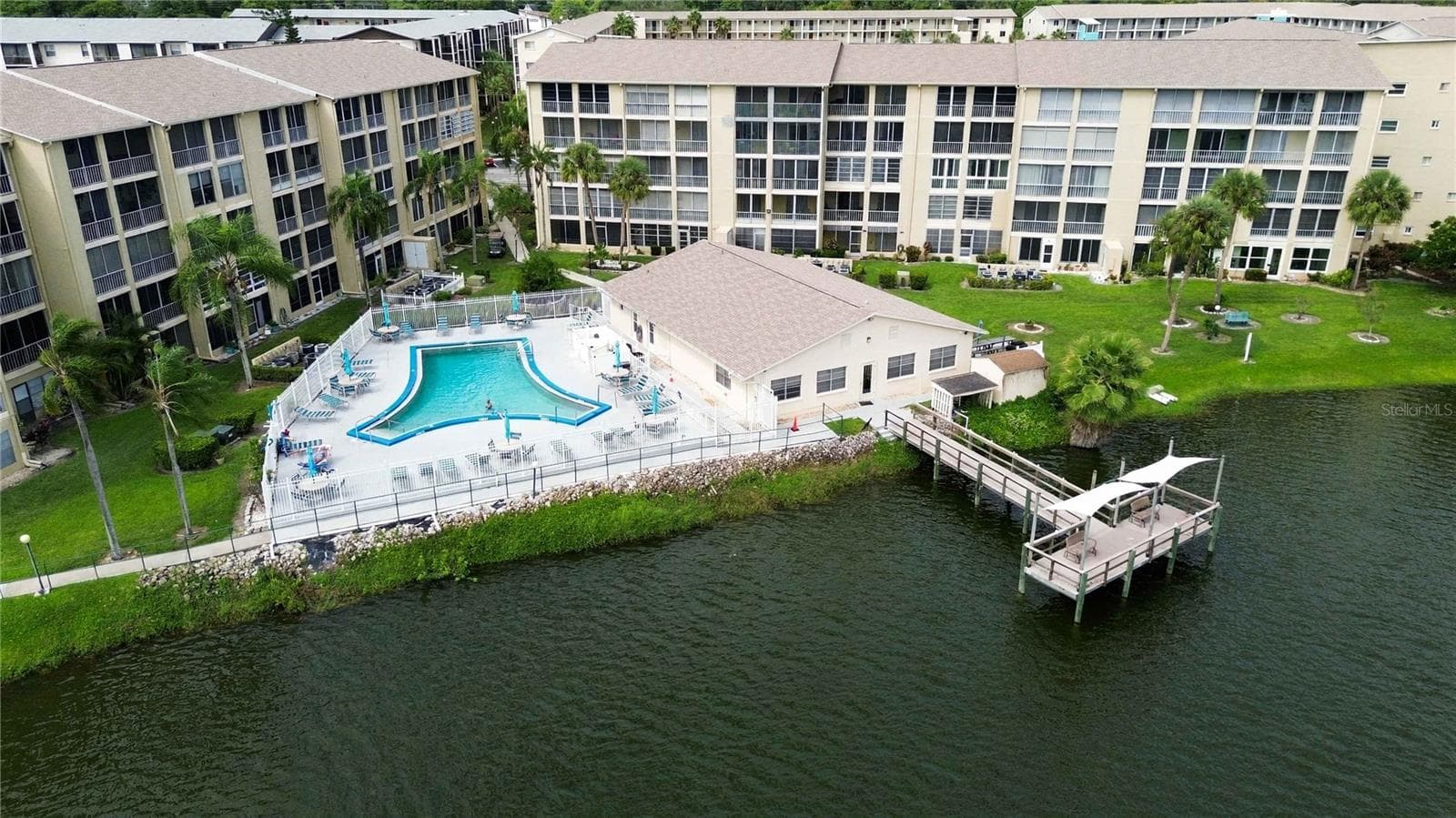 Condominium at 3617 LAKE BAYSHORE DR #401, BRADENTON, photo 37 of 43