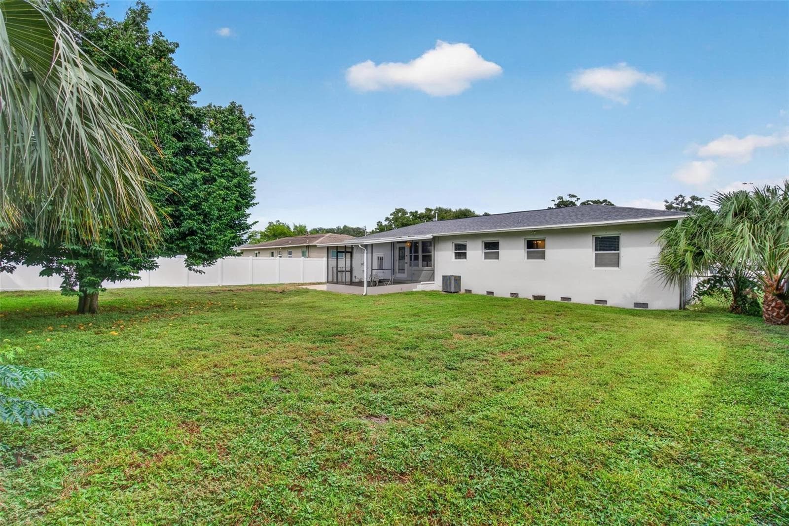 Great yard, great home, great location!! - 3312 MELTON ST N, ST PETERSBURG