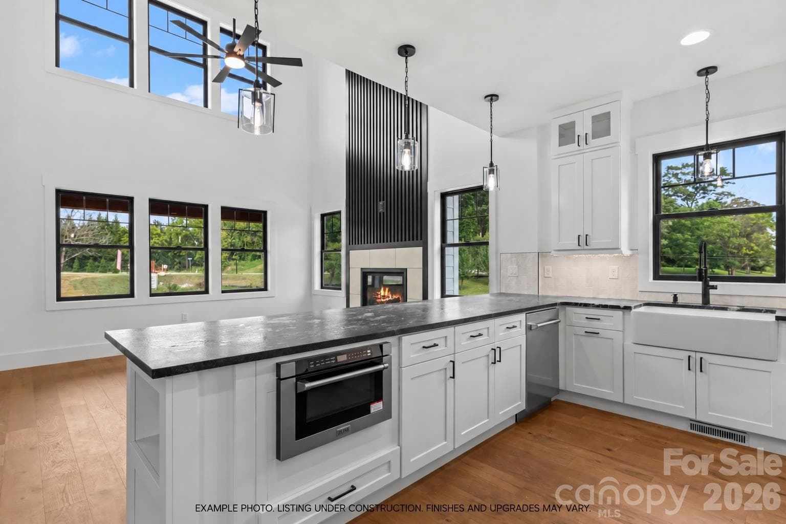 Single Family Residence at 34 Martha Kate Drive, Hendersonville, photo 3 of 33