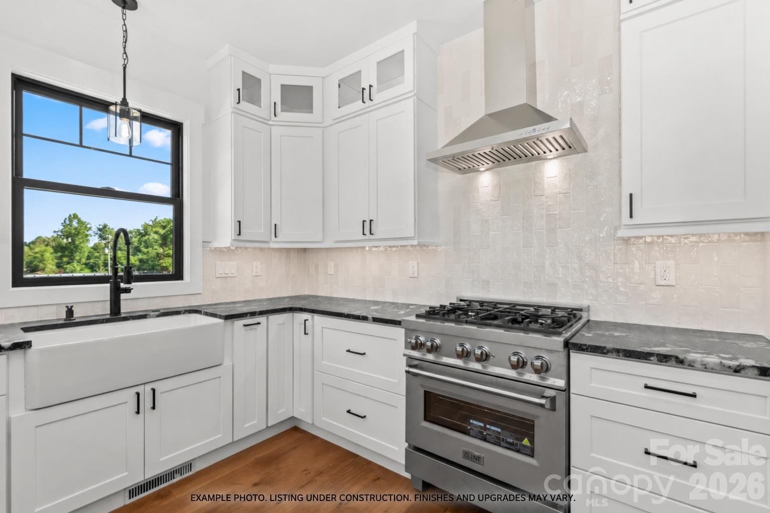 Single Family Residence at 34 Martha Kate Drive, Hendersonville, photo 6 of 33