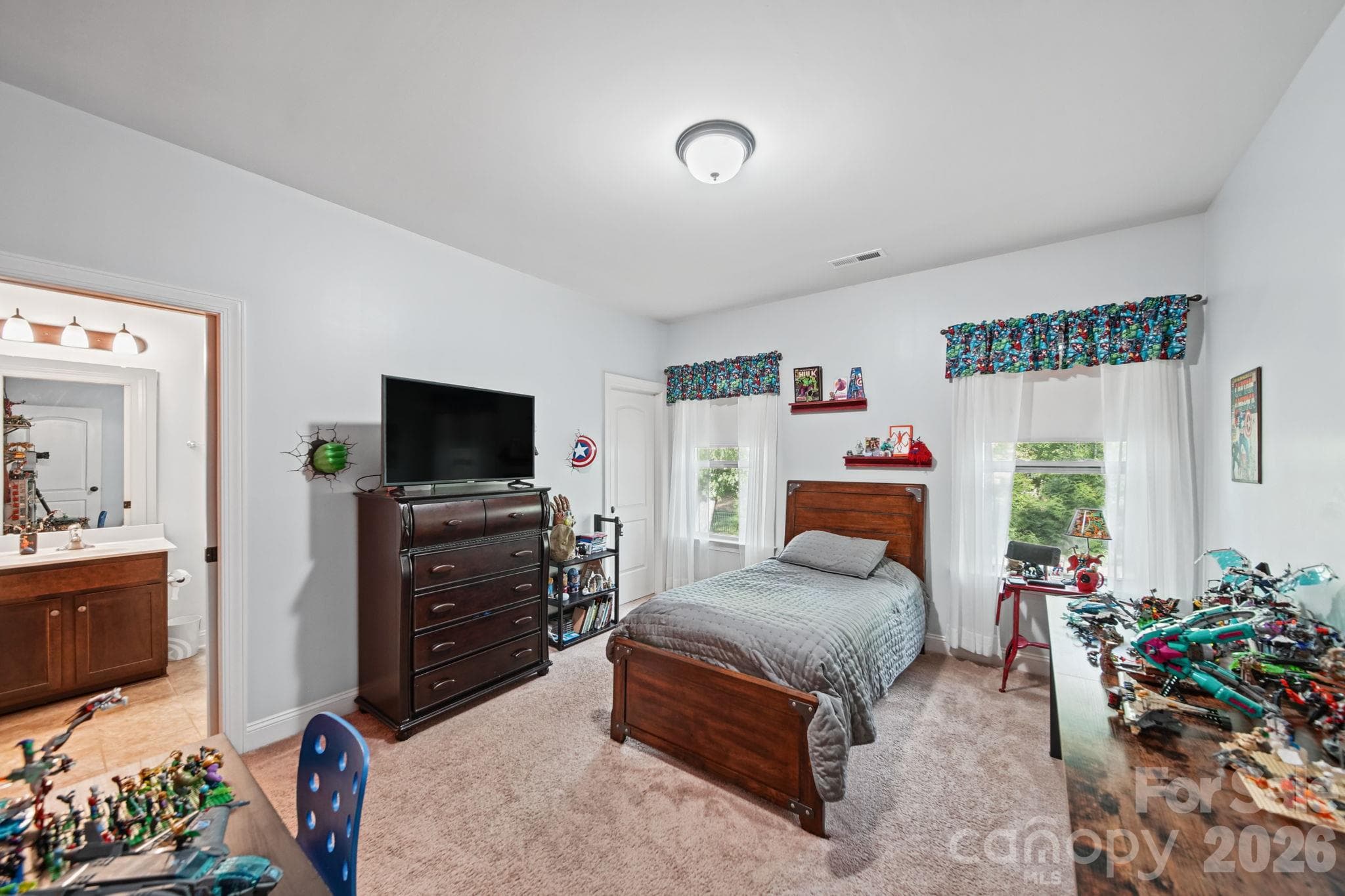 Single Family Residence at 2028 Donovan Drive, Matthews, photo 35 of 48