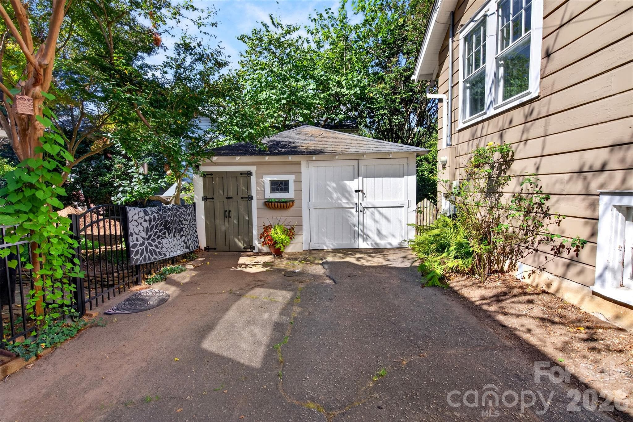 Single Family Residence at 17 Darcy Lane, Asheville, photo 41 of 45
