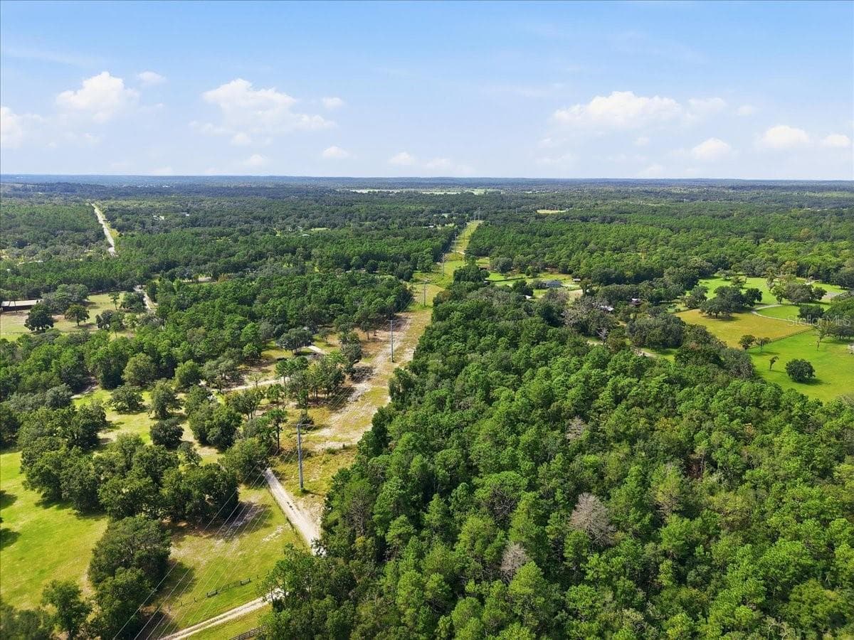 Single Family Residence at 10149 ROCKBAY RD, BROOKSVILLE, photo 4 of 52