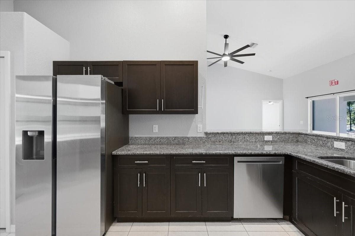 Single Family Residence at 10149 ROCKBAY RD, BROOKSVILLE, photo 11 of 52