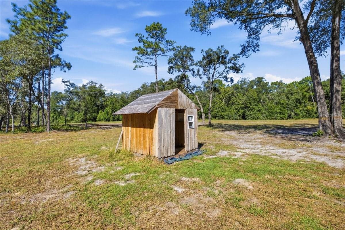 Single Family Residence at 10149 ROCKBAY RD, BROOKSVILLE, photo 44 of 52