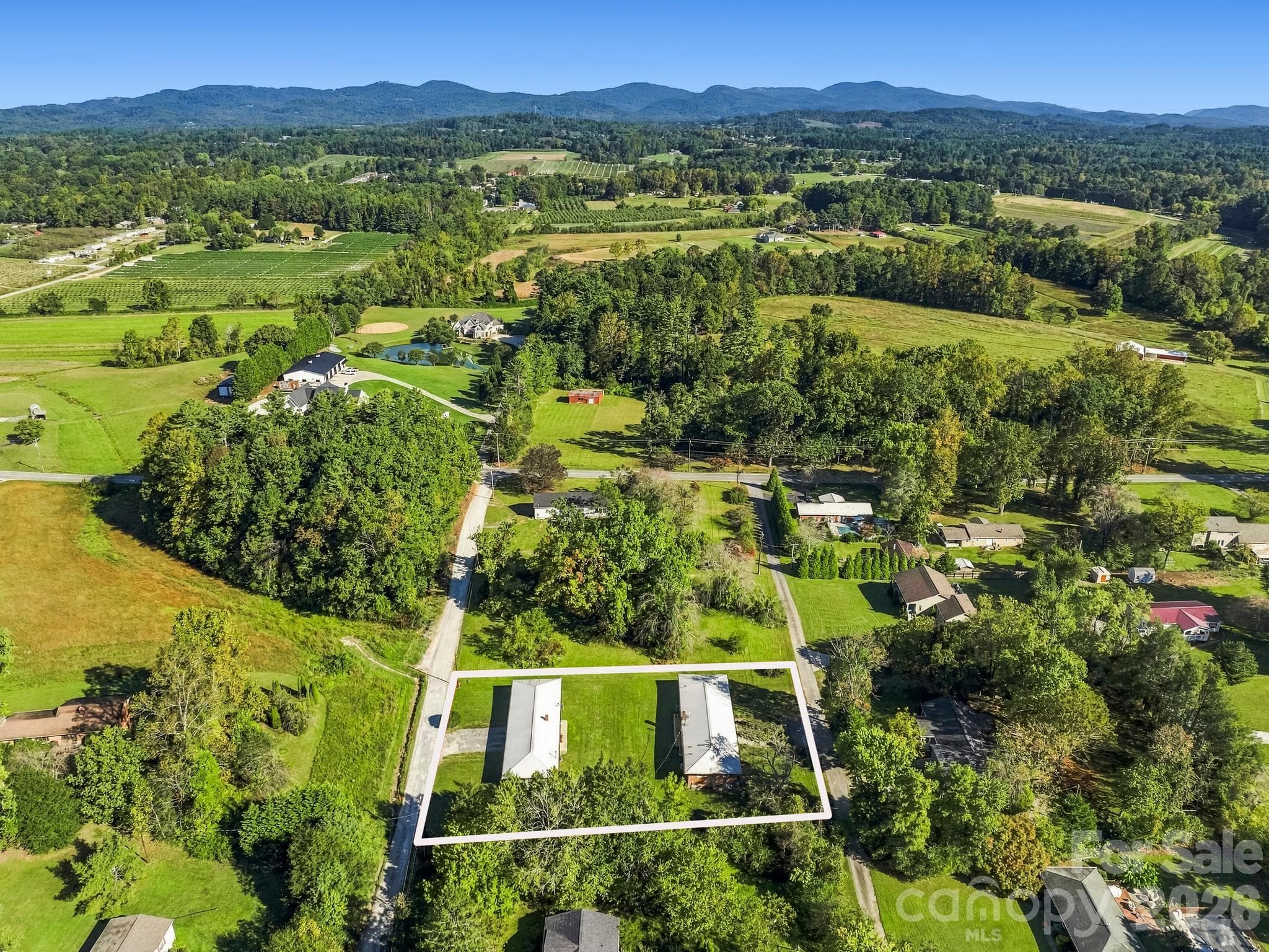 Aerial (Approximate Boundary Lines) - 17 Randolph Avenue, Flat Rock