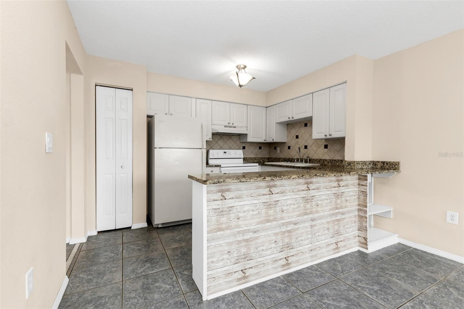 Villa at 21150 GERTRUDE AVE #F5, PORT CHARLOTTE, photo 5 of 15