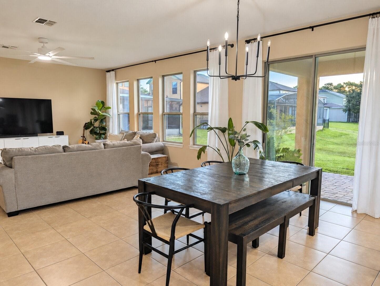Single Family Residence at 1119 FOUNTAIN COIN LOOP, ORLANDO, photo 13 of 42