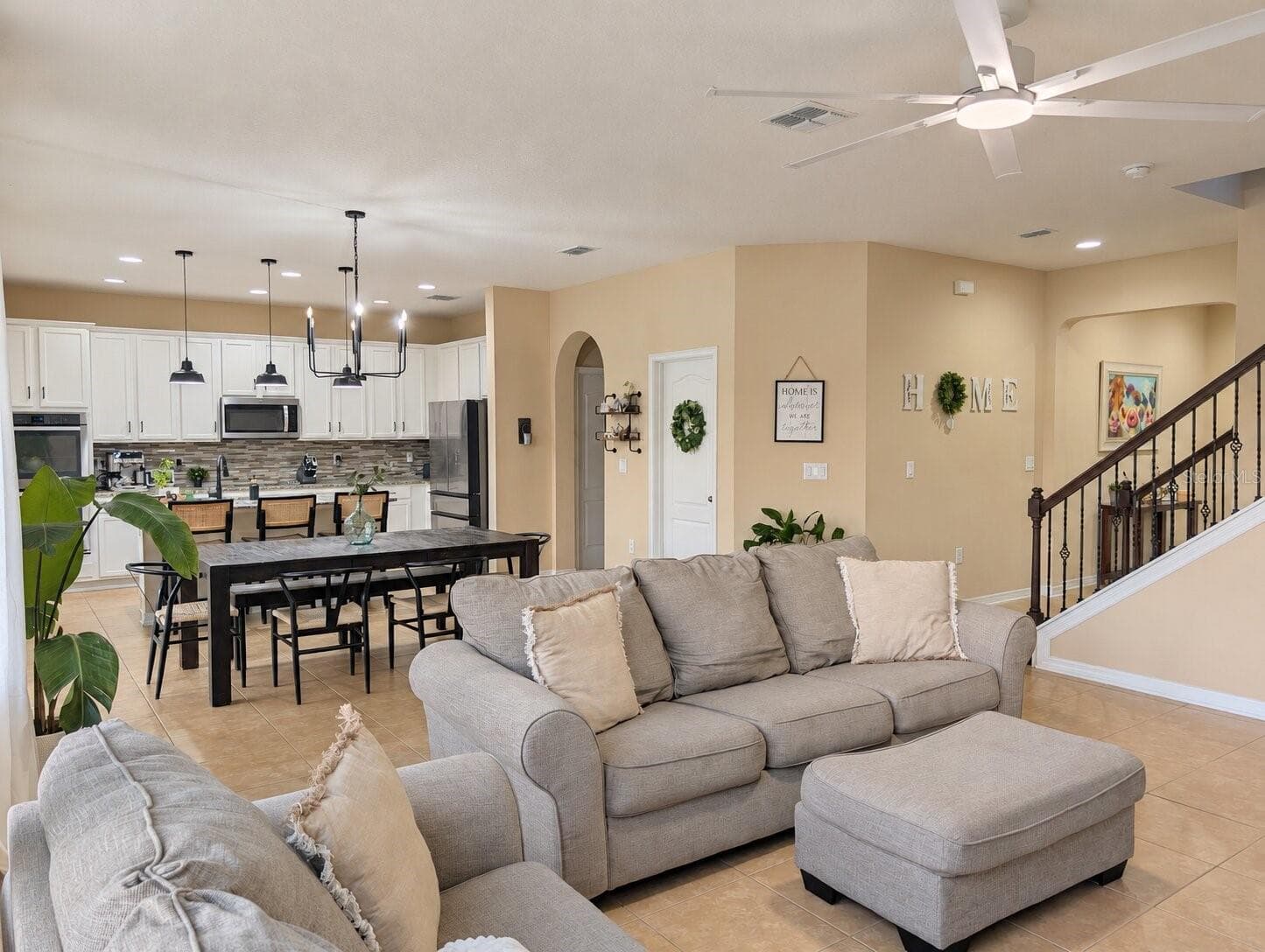Single Family Residence at 1119 FOUNTAIN COIN LOOP, ORLANDO, photo 15 of 42