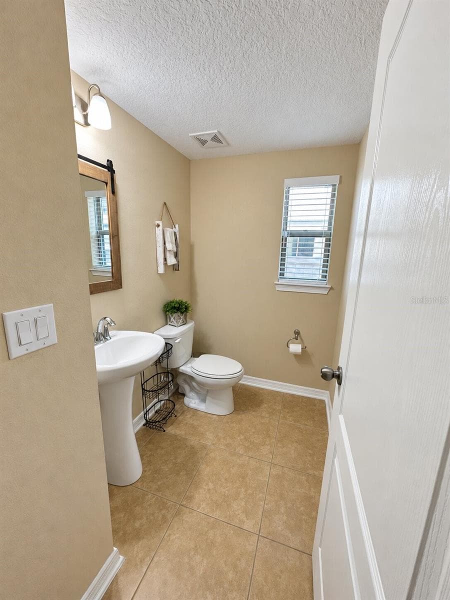 Single Family Residence at 1119 FOUNTAIN COIN LOOP, ORLANDO, photo 18 of 42