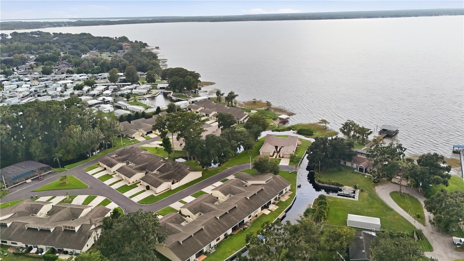 Condominium at 2226 CYPRESS COVE DR, TAVARES, photo 43 of 44