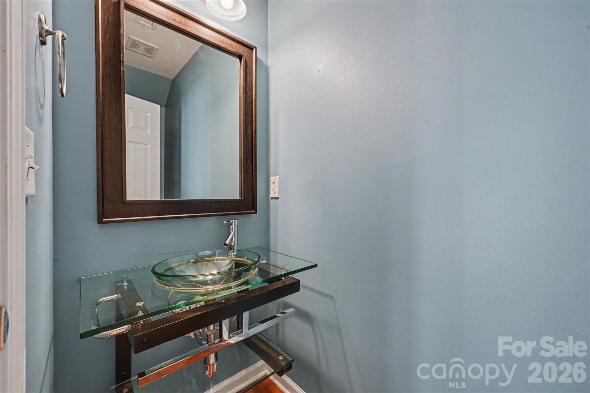 Townhouse at 114 Inlet Point Drive, Tega Cay, photo 13 of 37