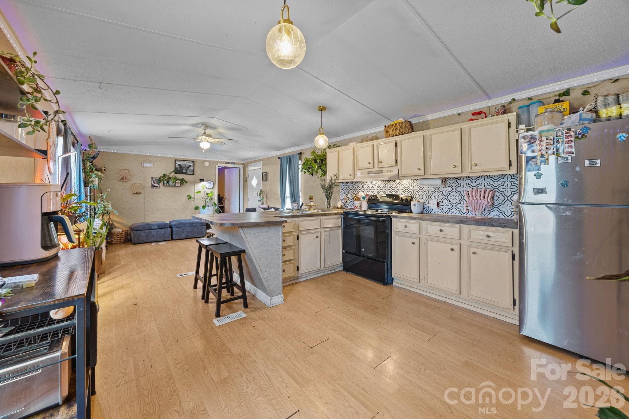 Single Family Residence at 3178 Foxford Drive, Concord, photo 44 of 93