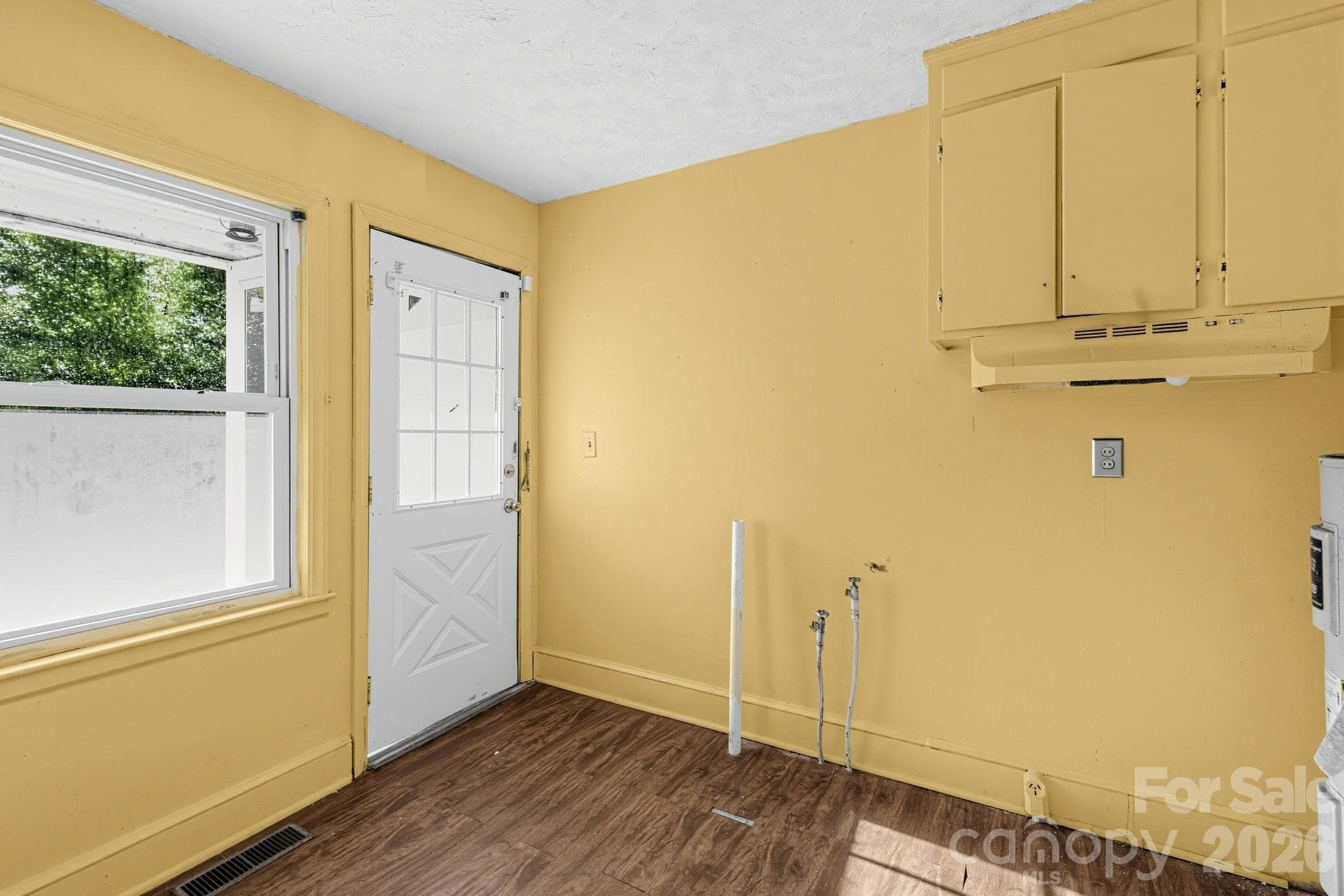 Single Family Residence at 111 Whitener Avenue, Spartanburg, photo 12 of 20
