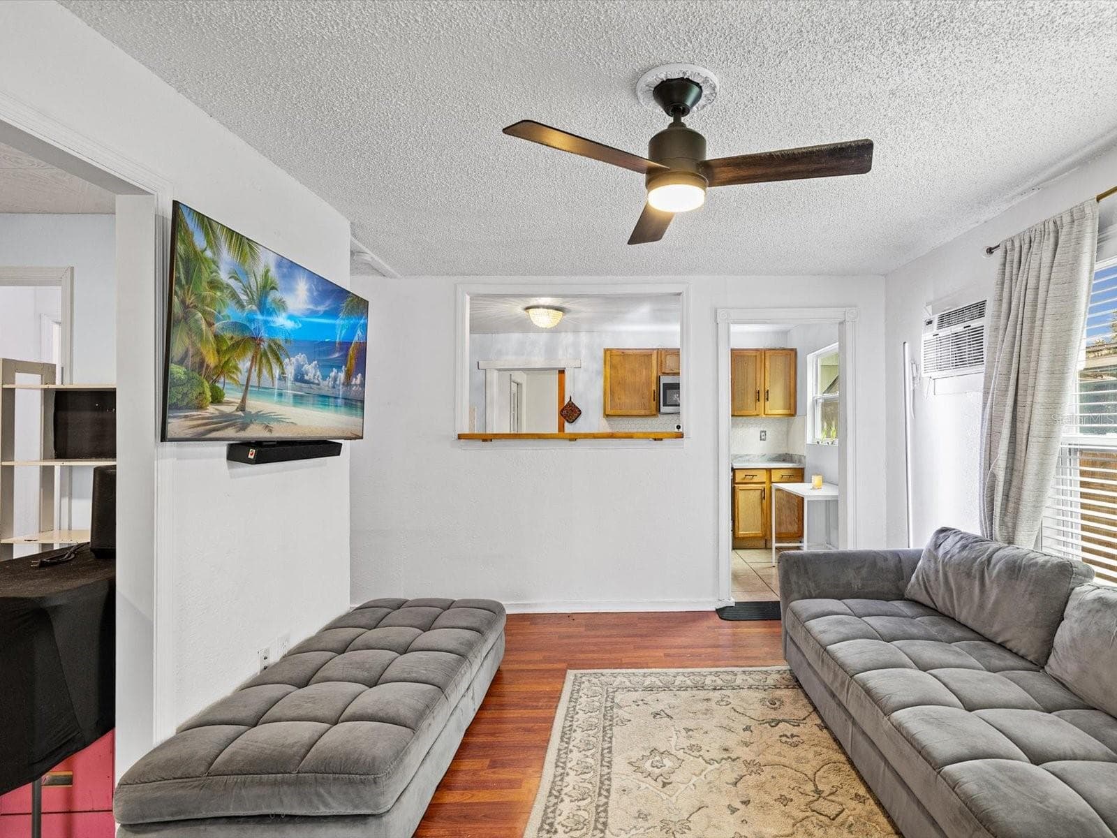 Single Family Residence at 910 E ESKIMO AVE, TAMPA, photo 13 of 55