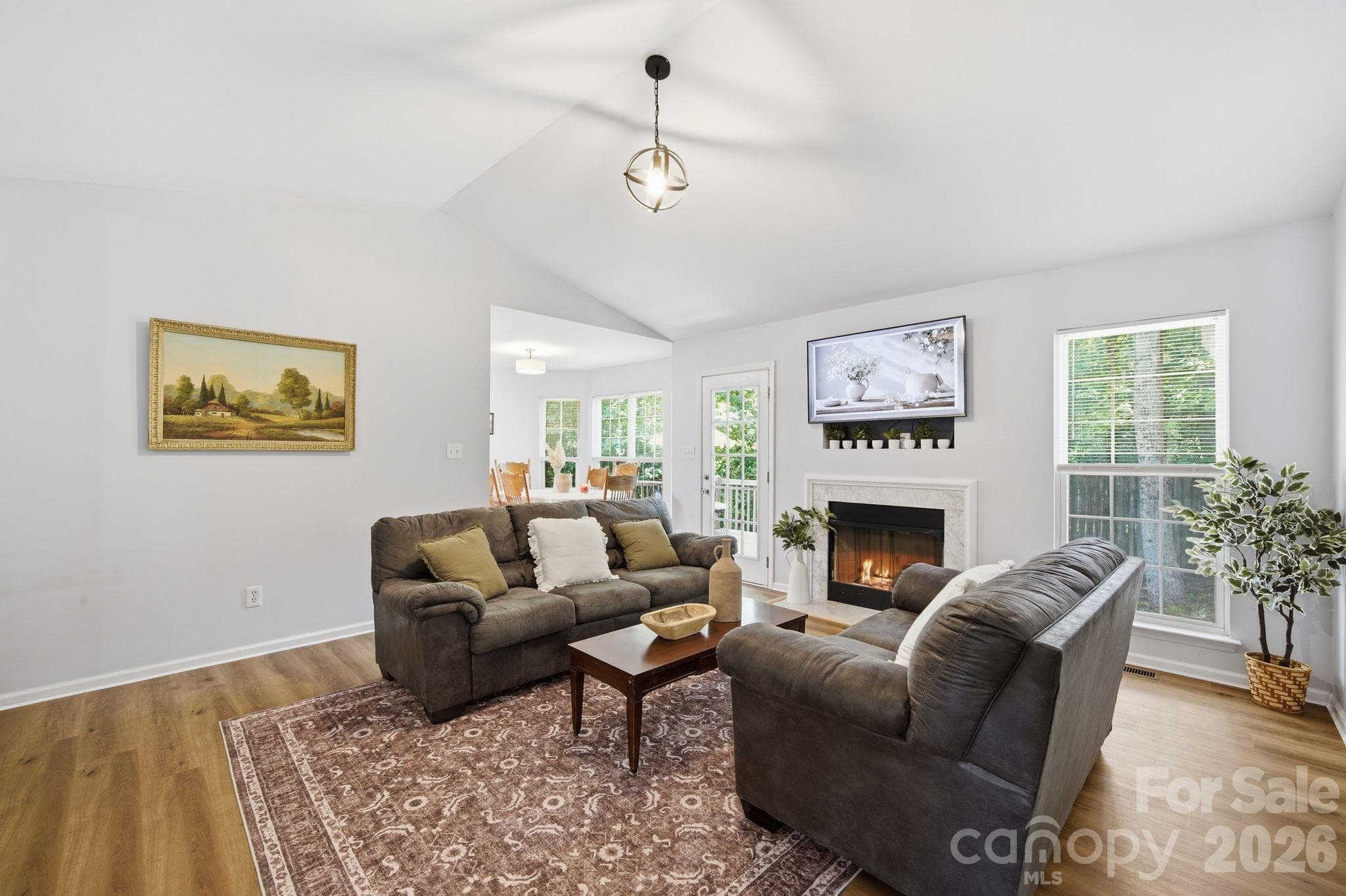 LIVING ROOM - 1008 Raywood Court, Matthews