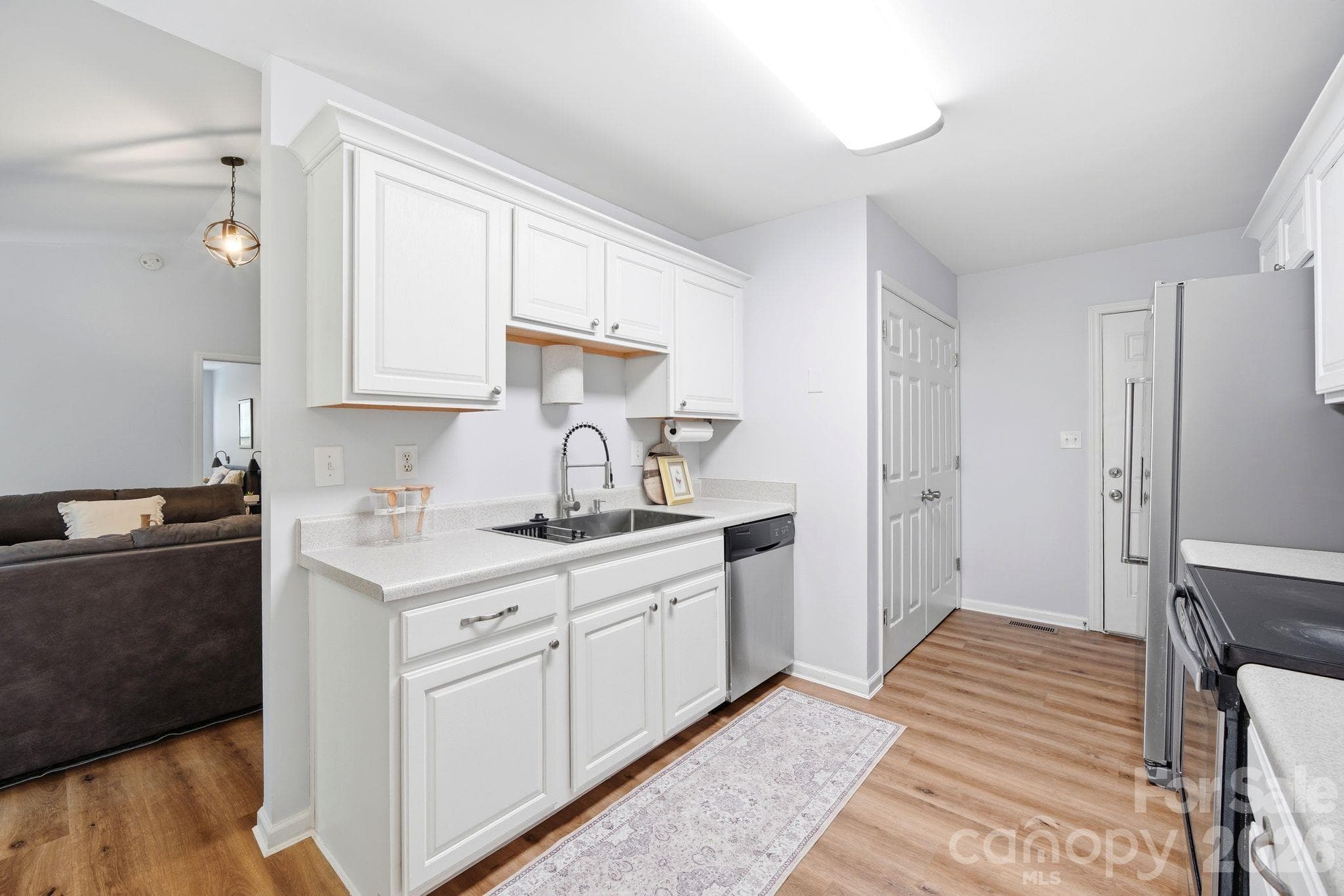 KITCHEN - 1008 Raywood Court, Matthews