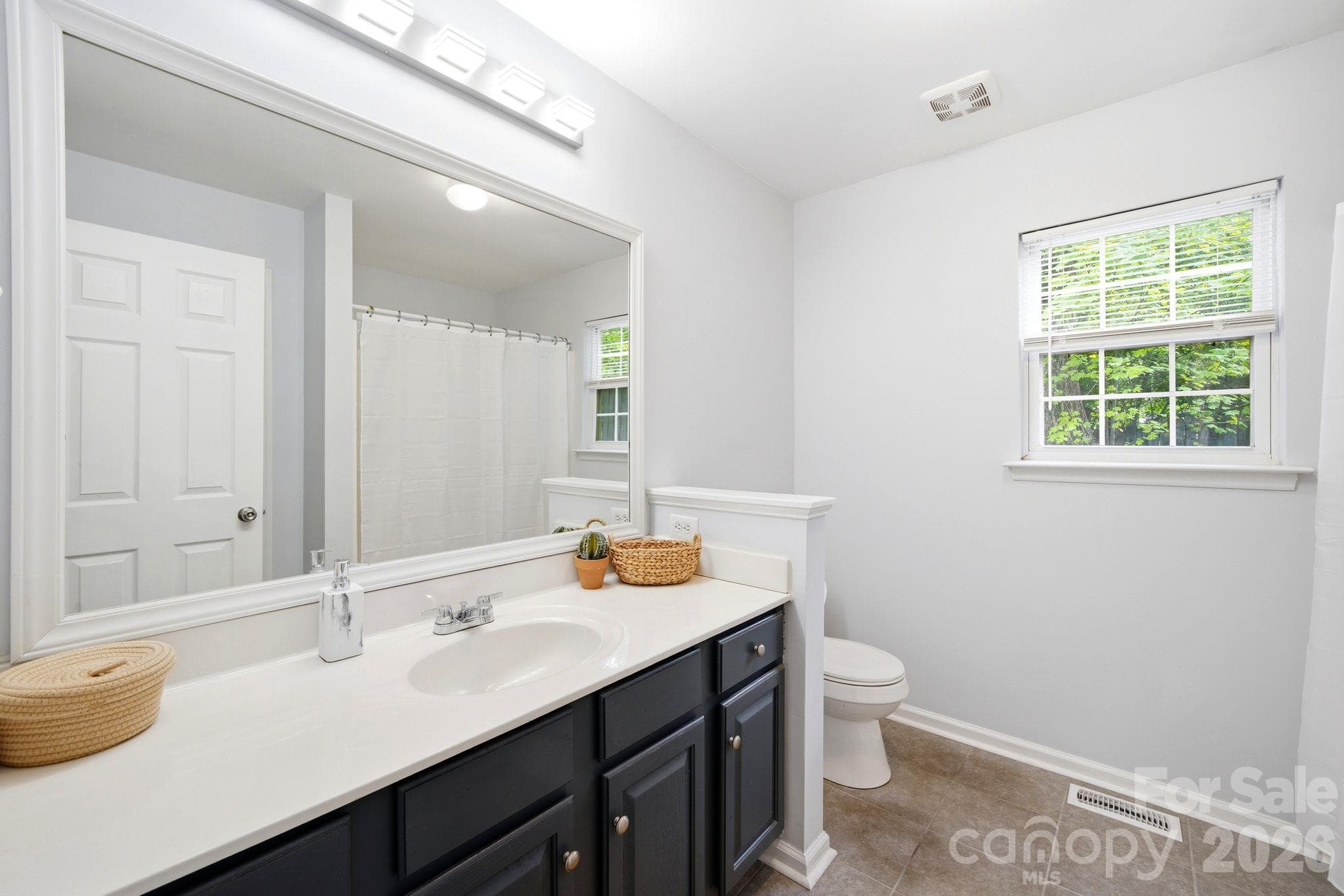 PRIMARY BATHROOM - 1008 Raywood Court, Matthews