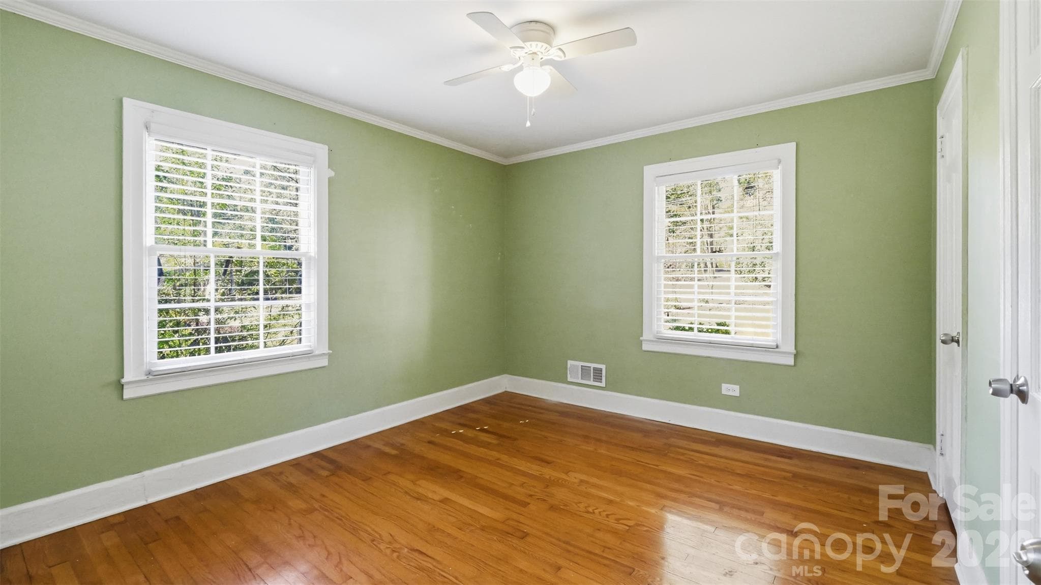 Single Family Residence at 1004 S South Street, Gastonia, photo 19 of 36