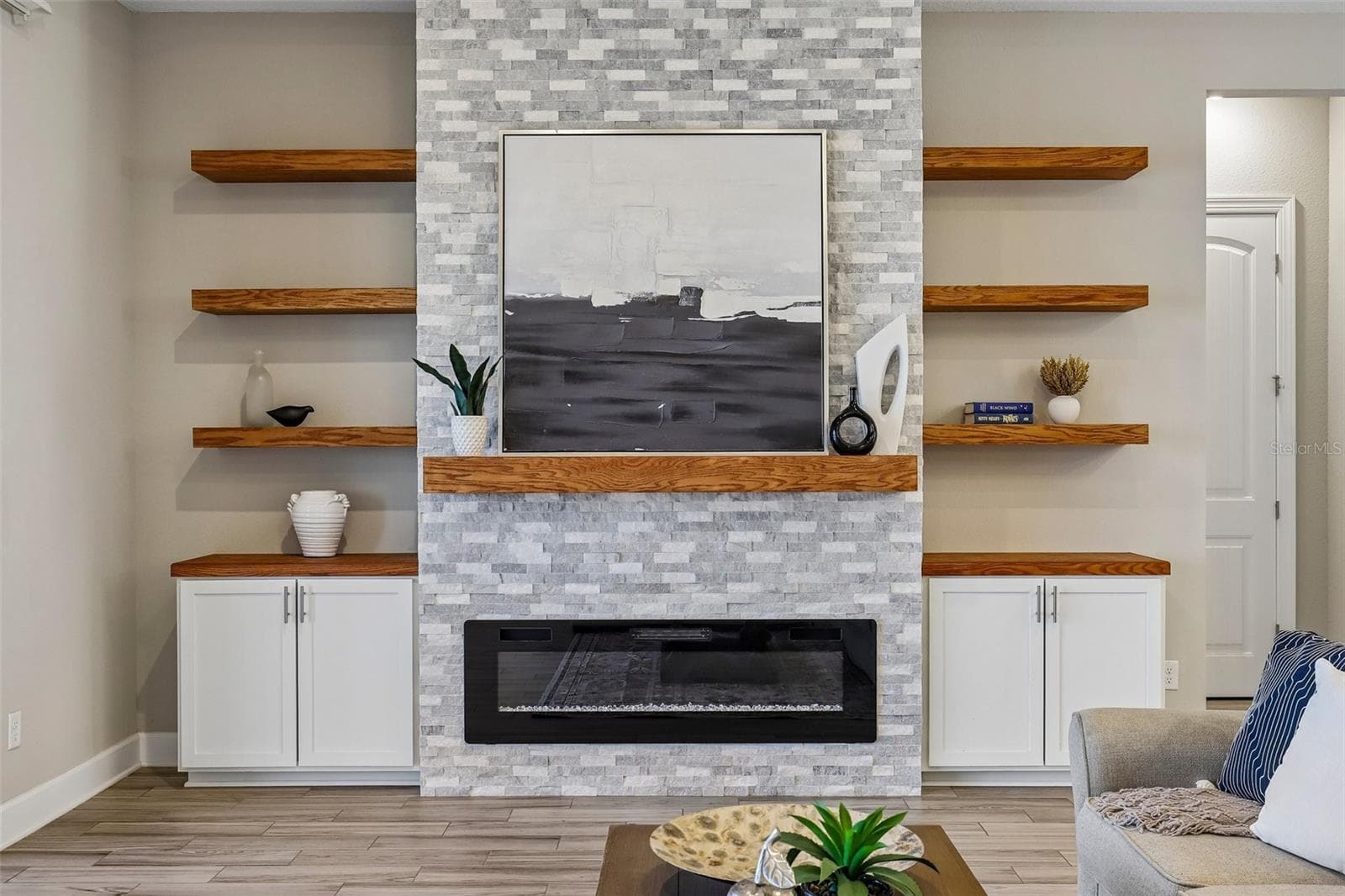 Stone Fireplace - 114 SE GLENNEYRE CIR, ST AUGUSTINE