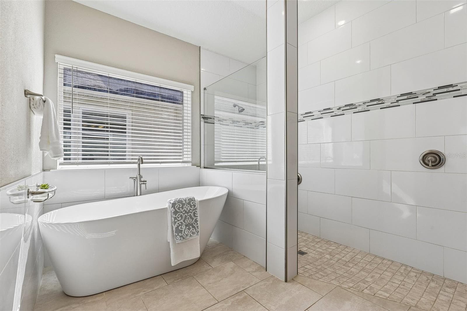 Soaking Tub - 114 SE GLENNEYRE CIR, ST AUGUSTINE