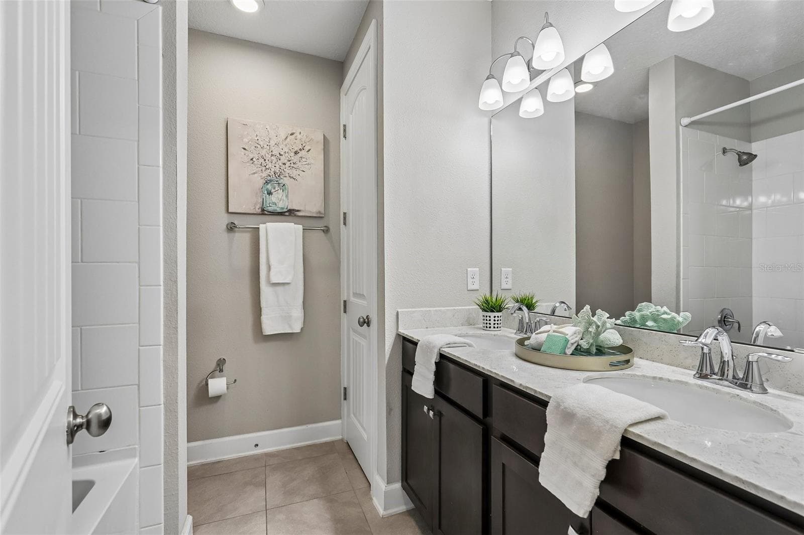 Guest Bath - 114 SE GLENNEYRE CIR, ST AUGUSTINE