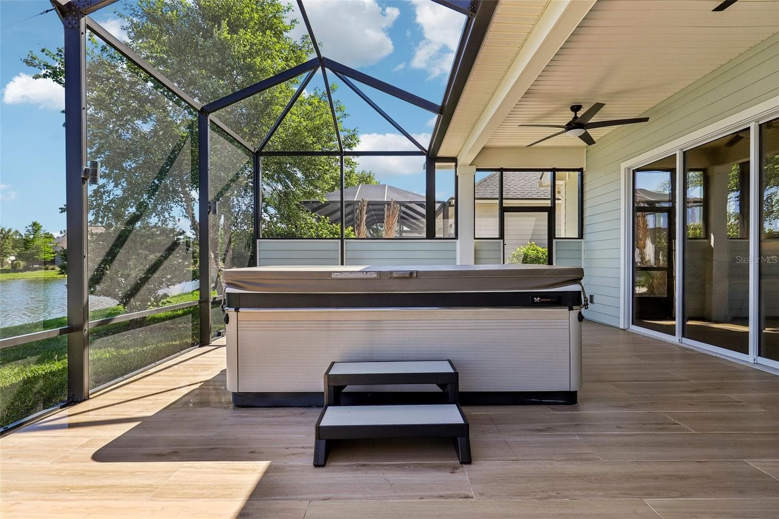 Hot Tub - 114 SE GLENNEYRE CIR, ST AUGUSTINE