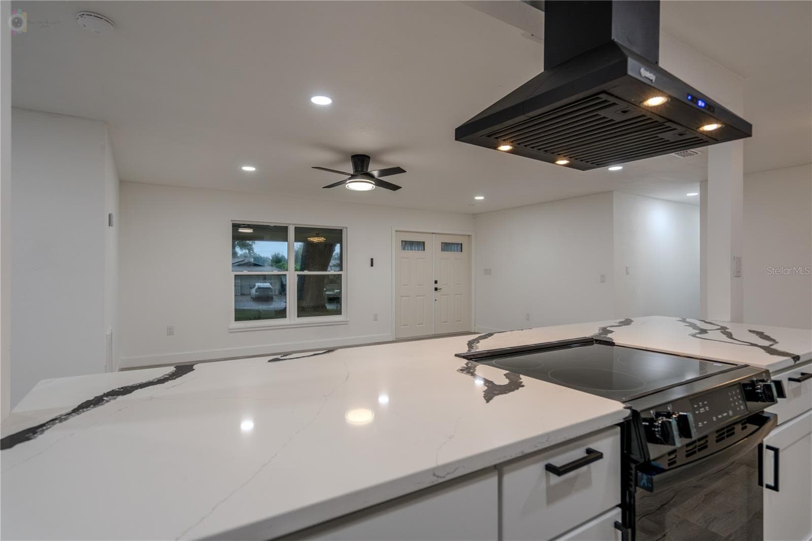 Single Family Residence at 611 ROOKS RD, SEFFNER, photo 6 of 37