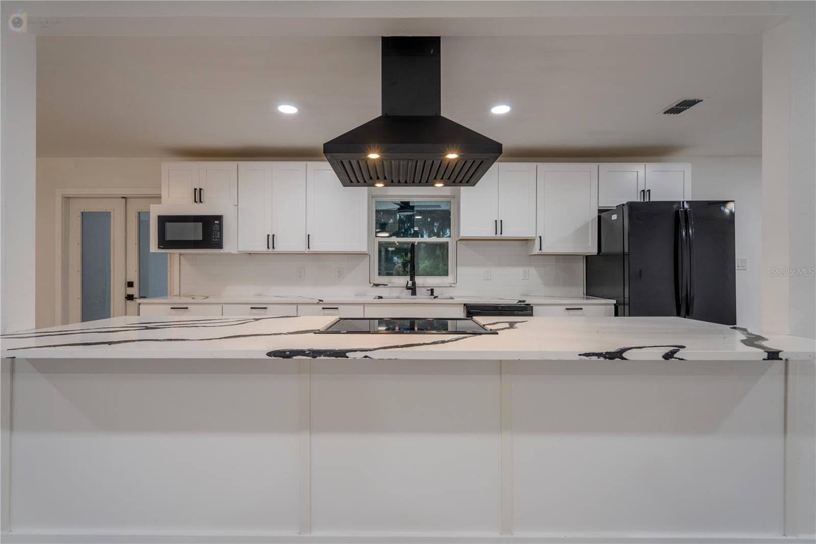 Single Family Residence at 611 ROOKS RD, SEFFNER, photo 10 of 37