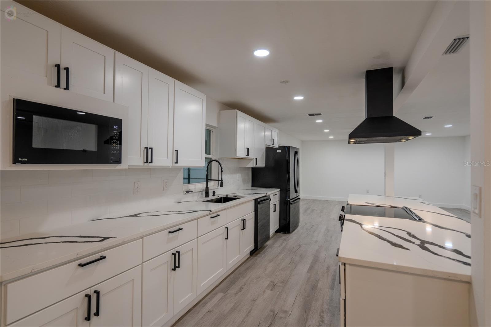 Single Family Residence at 611 ROOKS RD, SEFFNER, photo 13 of 37