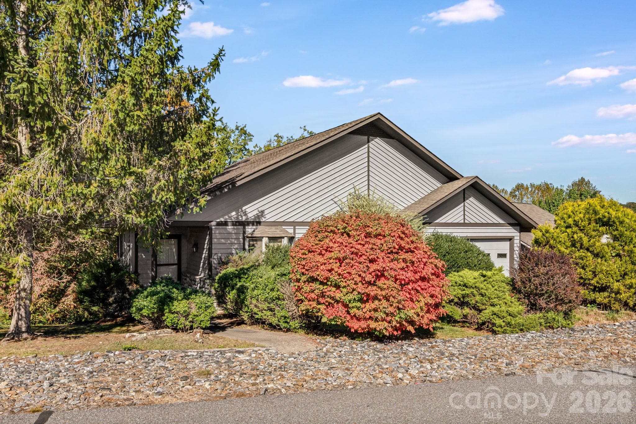 Single Family Residence at 8 Zachary Ridge Road, Asheville, photo 3 of 25