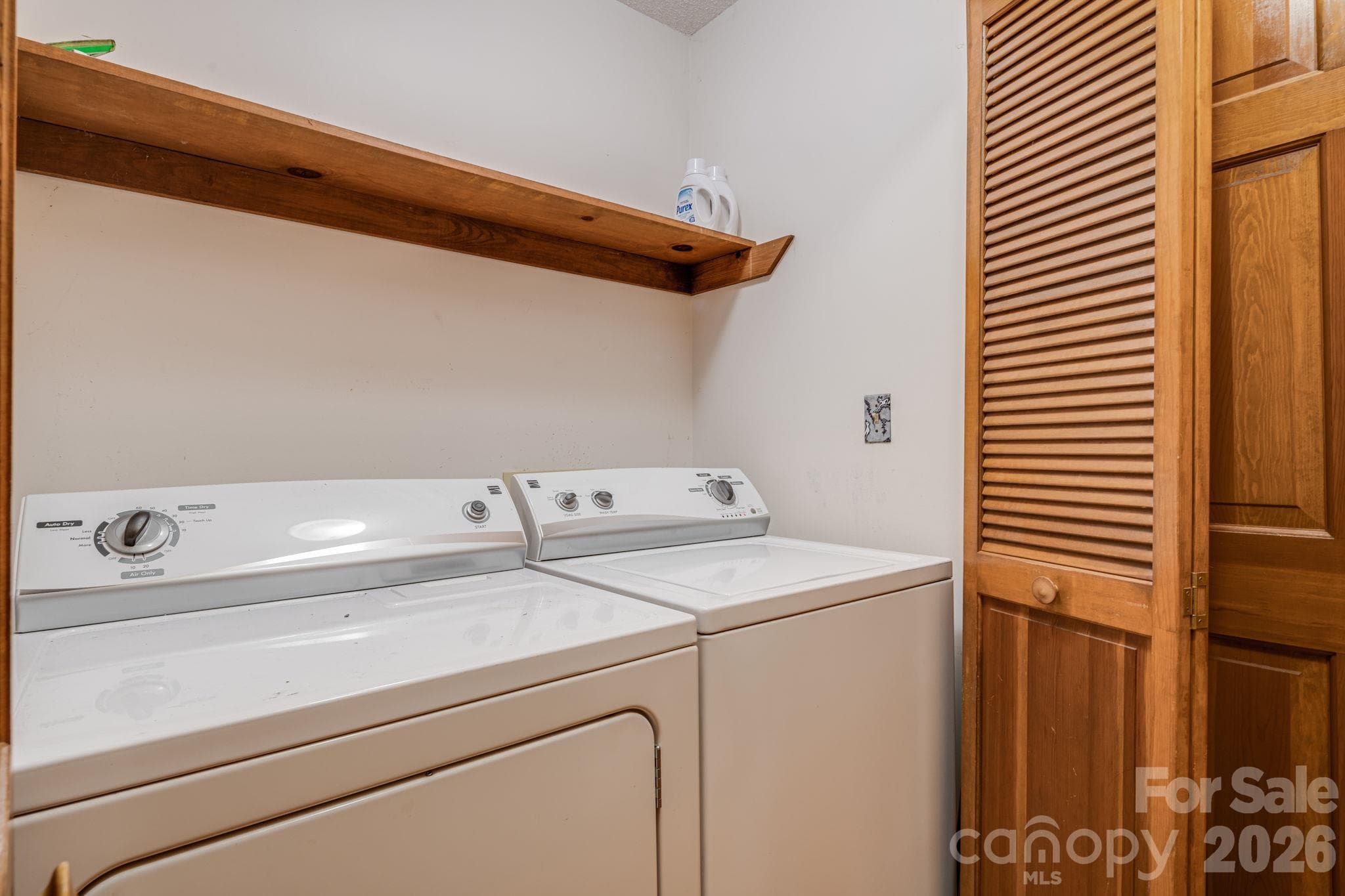 Single Family Residence at 8 Zachary Ridge Road, Asheville, photo 22 of 25