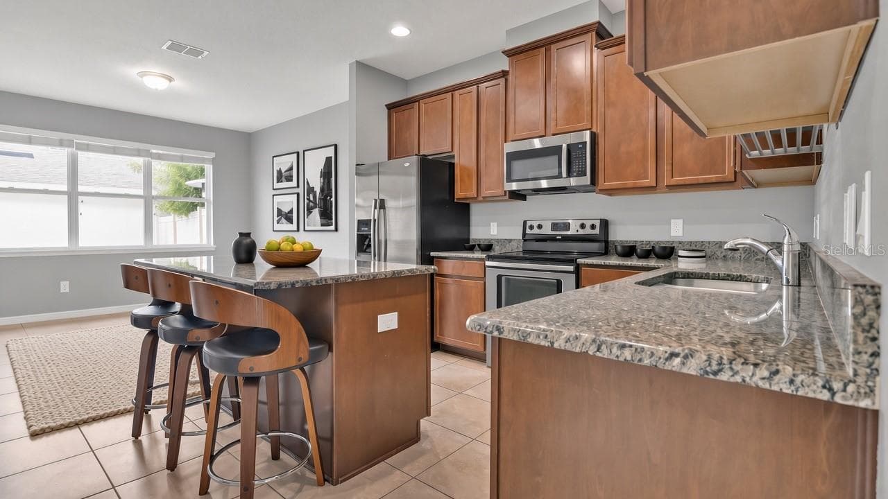 Townhouse at 7752 RIGBY ST, WINDERMERE, photo 4 of 23