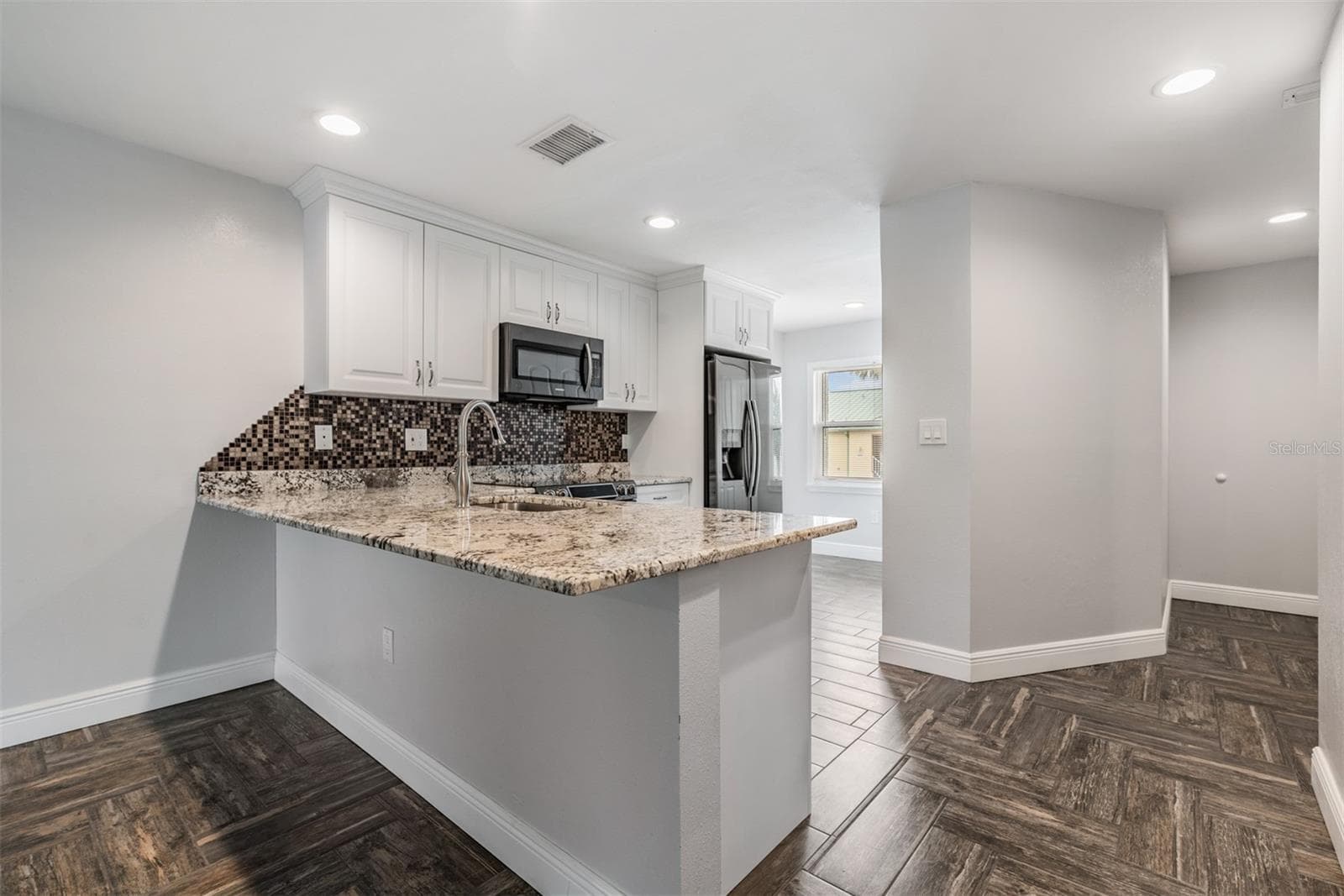 Condominium at 6125 113TH ST #514, SEMINOLE, photo 4 of 33