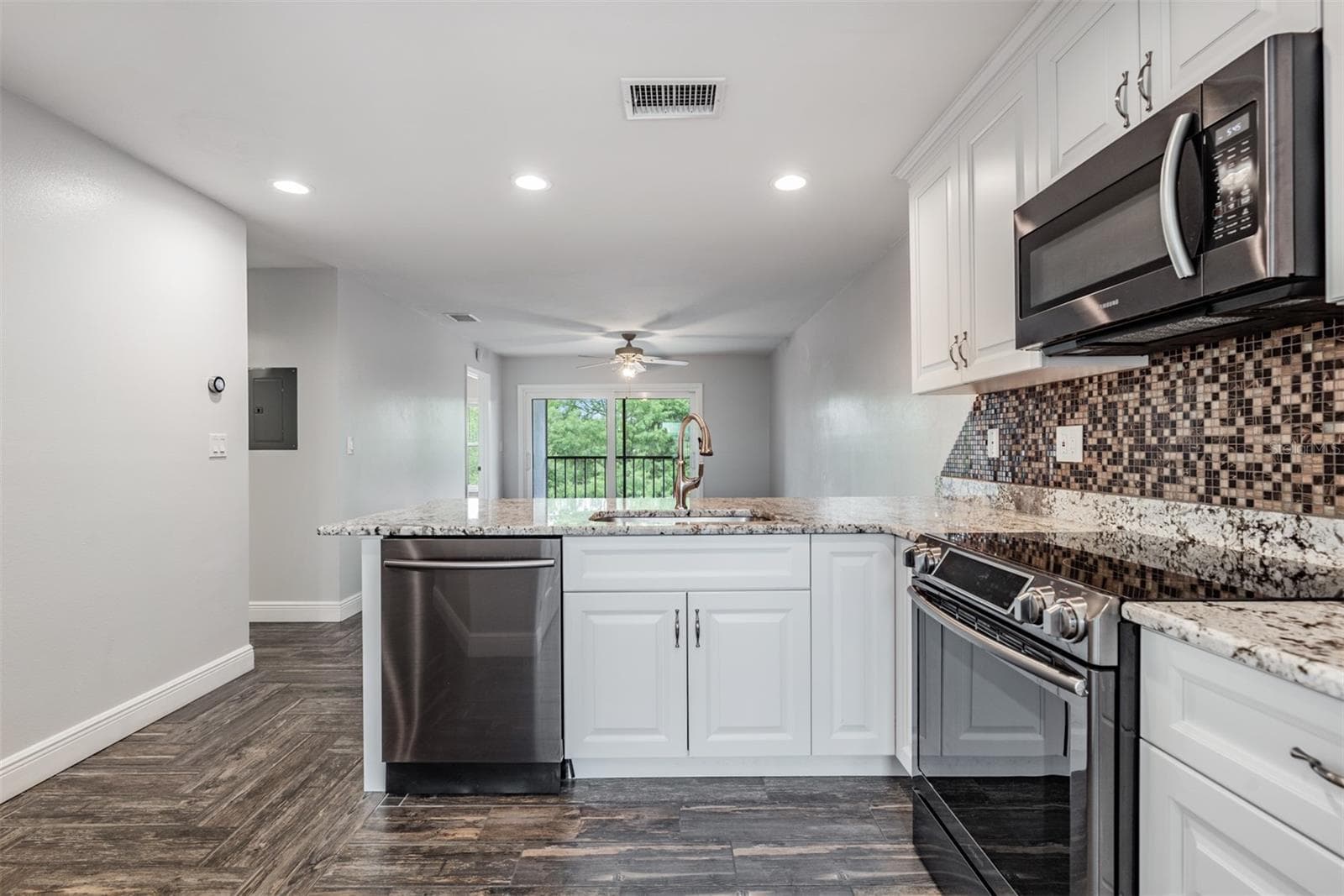 Condominium at 6125 113TH ST #514, SEMINOLE, photo 7 of 33