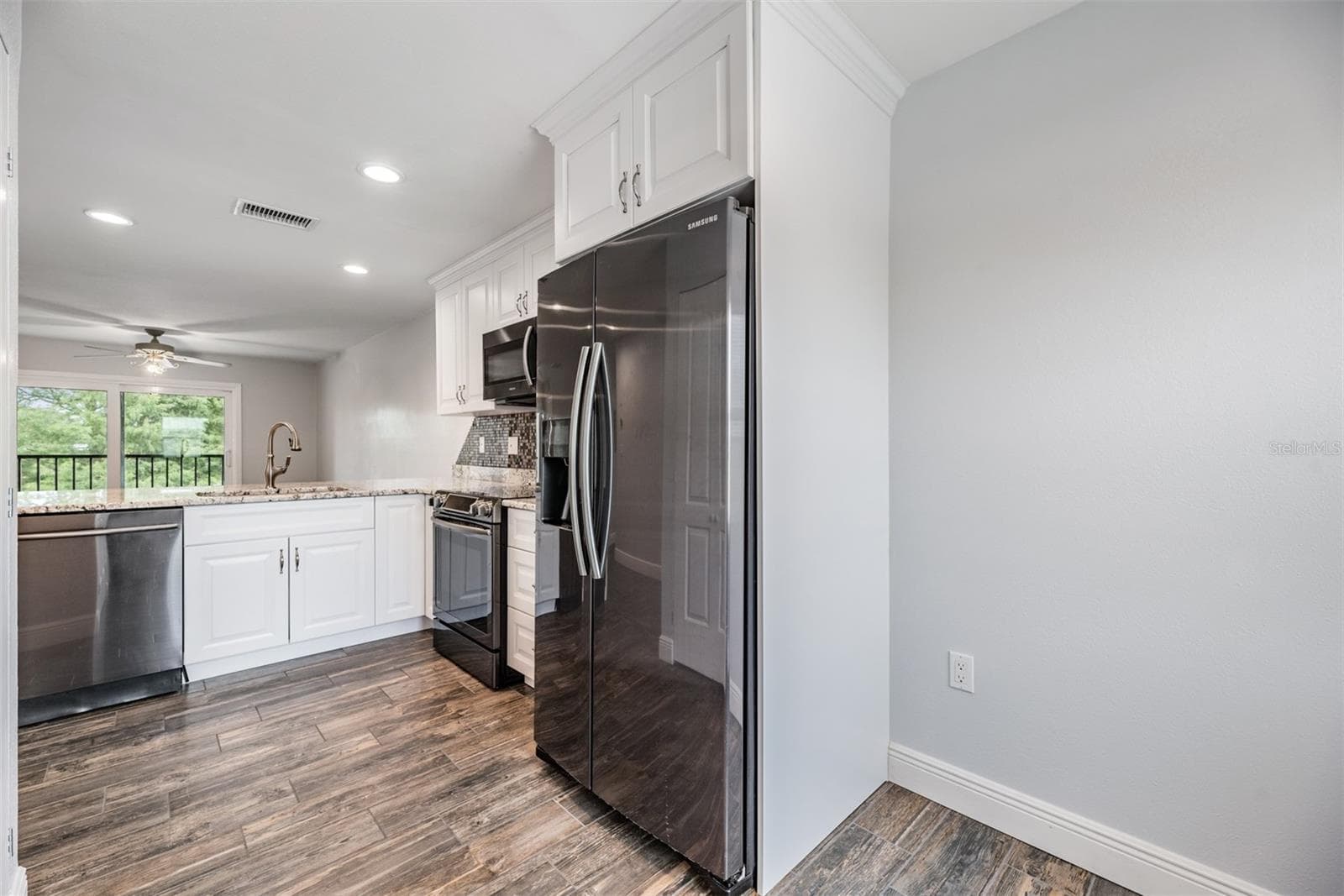 Condominium at 6125 113TH ST #514, SEMINOLE, photo 9 of 33