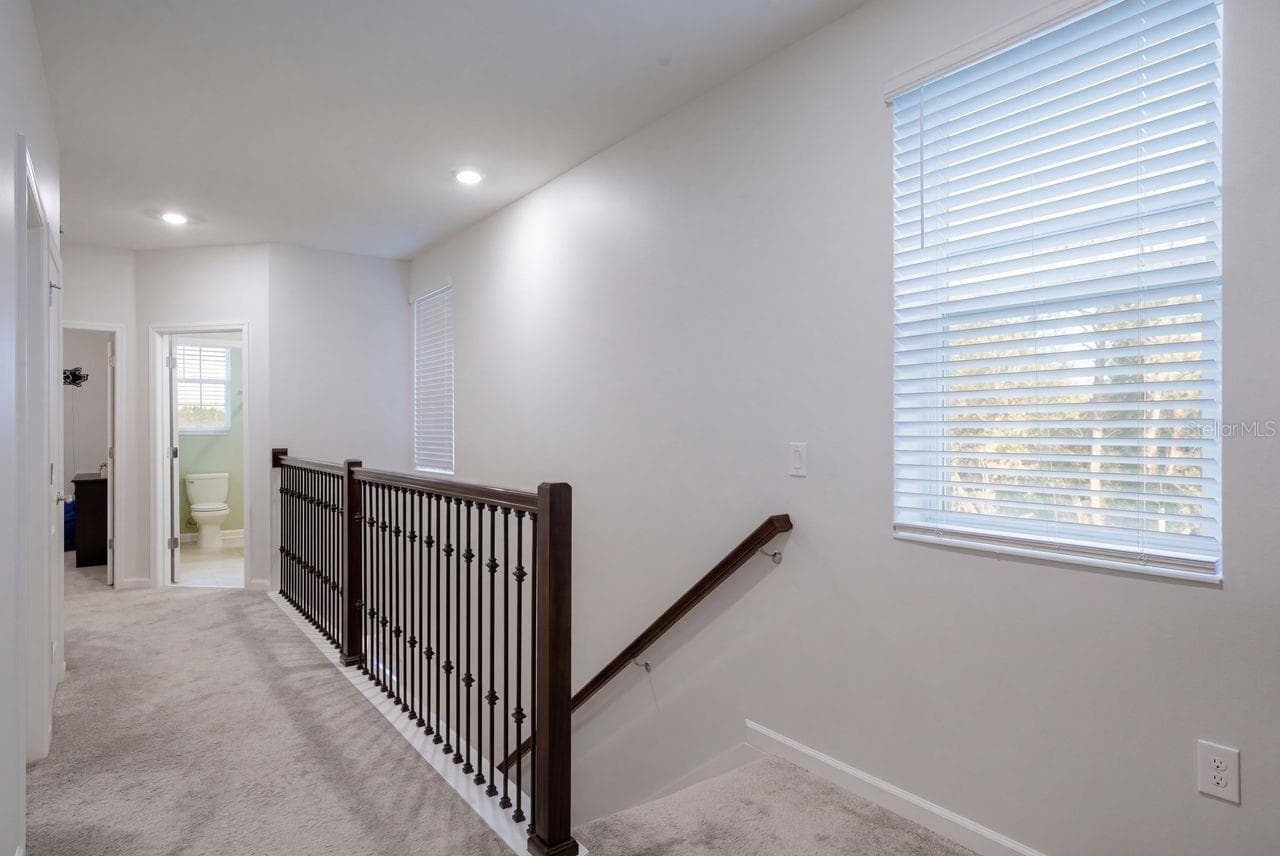 Single Family Residence at 17126 QUICKSILVER AVE, WINTER GARDEN, photo 11 of 38