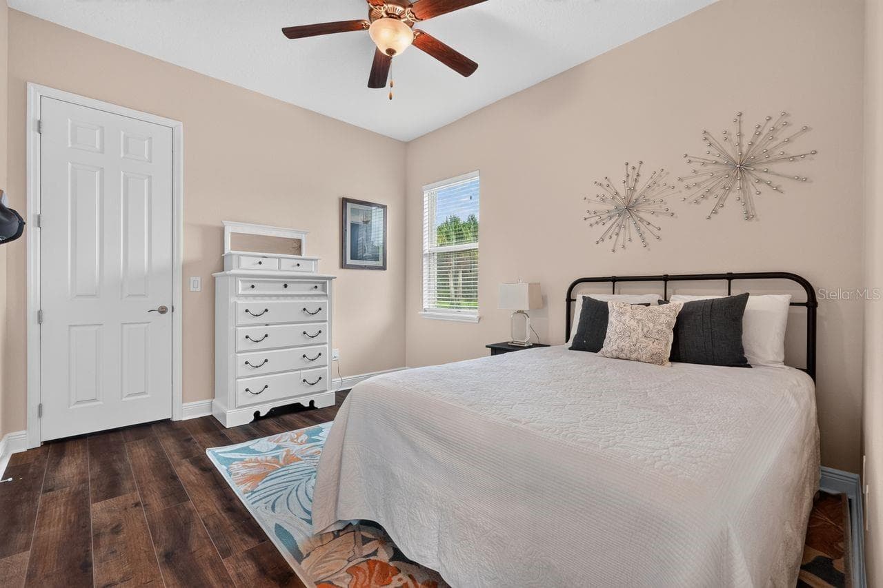 2nd bedroom with walk in closet - 17115 4TH AVE E, BRADENTON