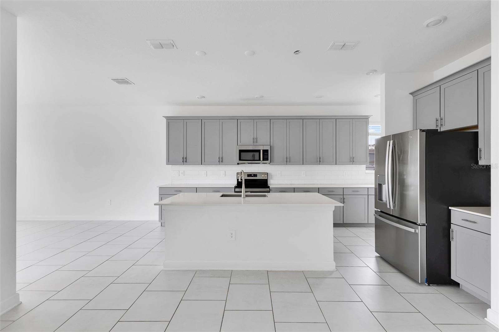 Single Family Residence at 4253 EASTMINSTER RD, DAVENPORT, photo 6 of 52